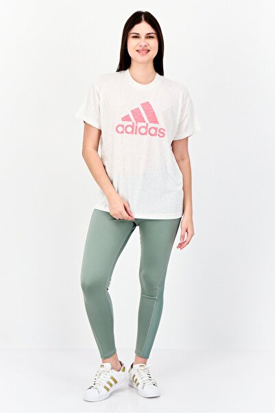 adidas شورت تدريب رياضي نسائي بأكمام قصيرة، لون كريمي هيذر