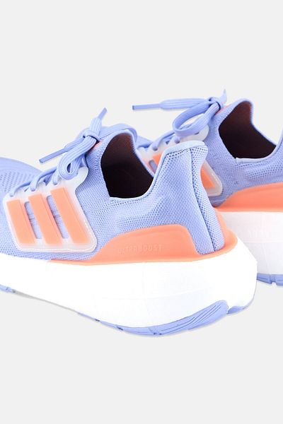 adidas حذاء جري نسائي Ultraboost خفيف برباط، أزرق
