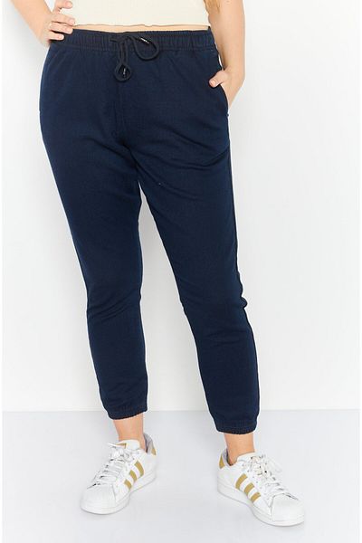 Levi's Women Regular Fit Plain Jogger Pants, Navy