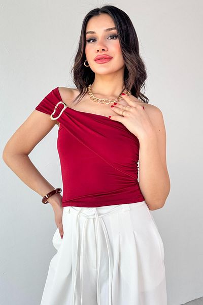 Cappmoda BLZ-06283 Μπλούζα με στράπλες μπλούζα με λεπτομέρεια σε μπορντό χρυσό