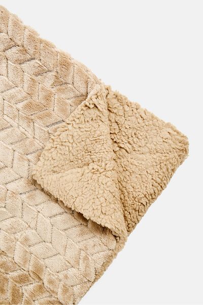 Catherine Malandrino Double Layer Jacquard Blanket 150 X 200 Cm, Tan