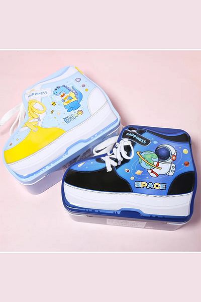 Efege Cute Locking Shoes for Kids - Coin Saving Target Money Box with Key