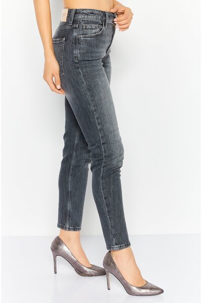 Esprit Women Regular Fit Washed Stretchable Jeans, Black