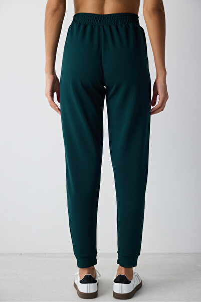 Penti Koyu Yeşil Cep Detaylı Silky Touch Eşofman Altı