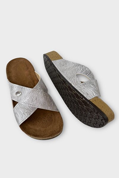 Liger Срібні ортопедичні літні капці - безсумнівно чудові капці для щоденного використання. Чудові варіанти оплати.