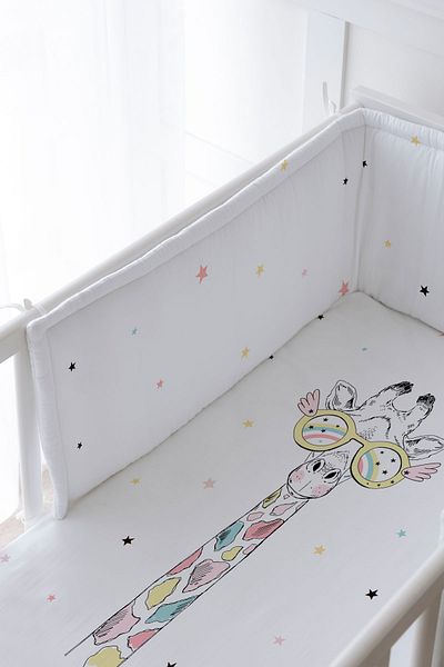 Tuğba Kuğu Baby Bedside Protector and Printed Sheet Sleeping Set - İconic Series - Colorful Giraffe