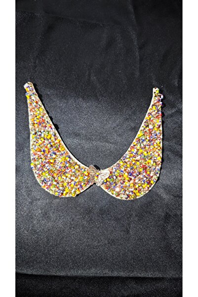 ÖZPAŞ TEKSTİL VE AKSESUAR Taşlı kelebek detaylı rengarenk yaka