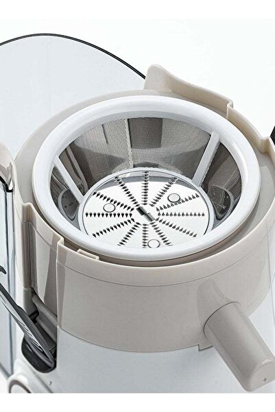 Black&Decker Juice Extractor with Large Feeding Chute 950 ml 250 W JE250-B5 White