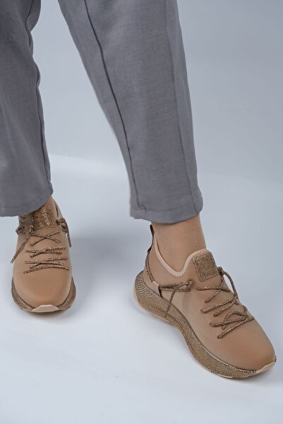 LABRONA حذاء مشي نسائي ذو نعل عالٍ ومزين بالدانتيل