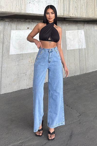 Trendyol Collection Blaue Jeans mit Knopfdetail, hoher Taille und weitem Bein TWOSS25JE00248