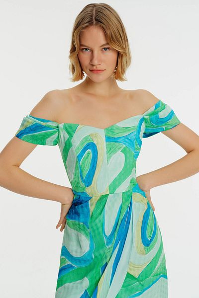 Exquise Rochie cu model lungime midi fără bretele