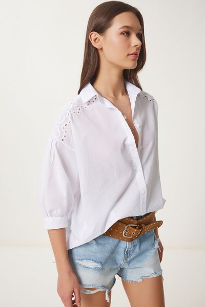 Happiness İstanbul Women's White Scallop Embroidered Woven Shirt Ay00041