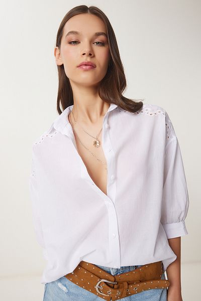 Happiness İstanbul Women's White Scallop Embroidered Woven Shirt Ay00041