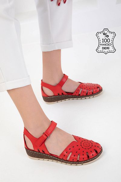 SOHO Rote Damensandalen aus echtem Leder 20523