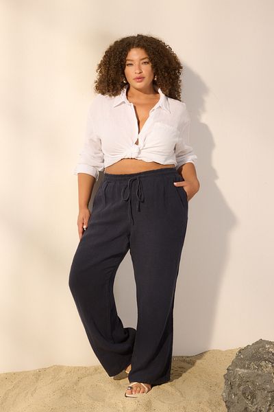 Trendyol Curve Navy Blue 100% Linen Woven Large Size Wide Leg Pants Tbbss25Ar00043