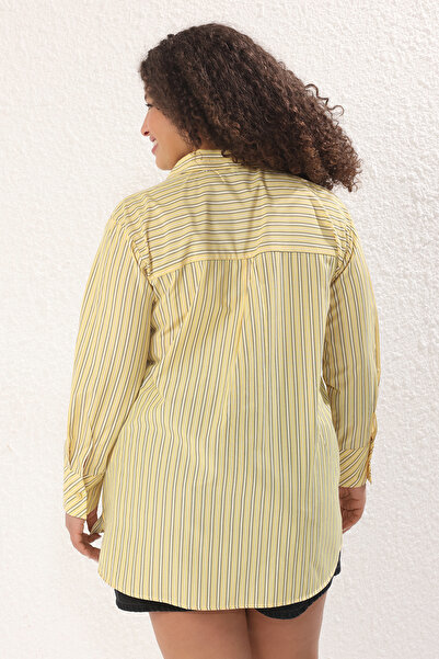 Trendyol Curve Sárga csíkos dupla zsebes szőtt nagy méretű ing TBBSS25AX00008