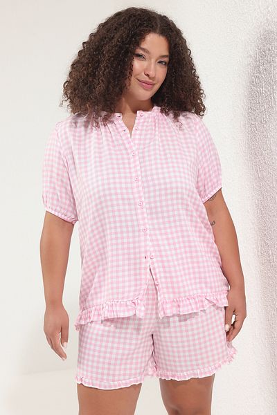 Trendyol Curve Růžová sada pyžama se vzorem Gingham s volánky TBBSS25AI00053
