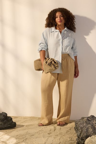 Trendyol Curve Beige 100 % Leinen gewebte Hose mit weitem Bein in Übergröße TBBSS25AR00043