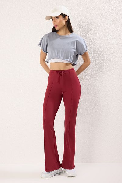 Trendyol Collection Burgunderrote Sport-Strick-Jogginghose aus Taucher-/Tauchstoff mit Schnürdetail THMSS25EA00003