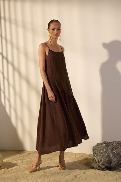 Trendyol Collection Καφέ 100% λινό φόρεμα μάξι με λεπτομέρεια ραφής TWOSS25EL00638