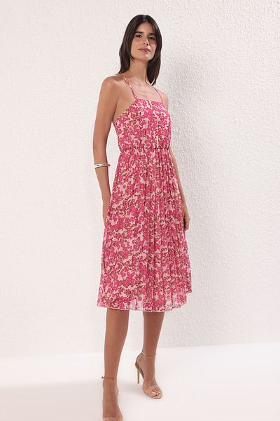 Trendyol Collection Ροζ φλοράλ φούστα με πλισέ σιφόν Flight Flight υφαντό μίντι φόρεμα TWOSS25EL00581