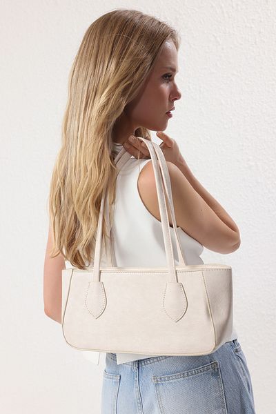 TRENDYOL SHOES Béžová texturovaná dámská kabelka do ruky a přes rameno TAKSS25OC00005