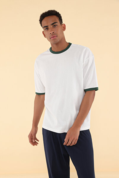 Trendyol Collection Green Unisex Oversize T-Shirt - Stripe Sleeves, 100% Cotton, Tmnss25Ts00099
