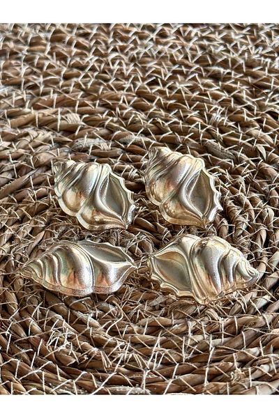 ODDA TASARIM ATÖLYESİ Stylish Design Gold 4-Piece Button Set with Large Oyster Shell Model