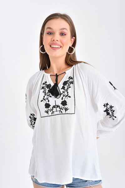 Park Karon Long Sleeve Embroidered Blouse
