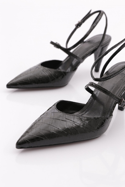 DGN Kadın Topuklu Ayakkabı Siyah Üçgen 931021085