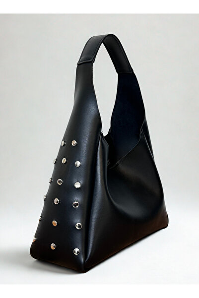 fular & bags Női fekete kézi és válltáska oldalsó csíptetős részletekkel, patentos zárással és cipzáras belső rekesszel