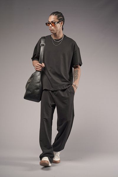 Butik Trendy Crew Neck T-Shirt & Oversize Karakiterli Bottom Top Set