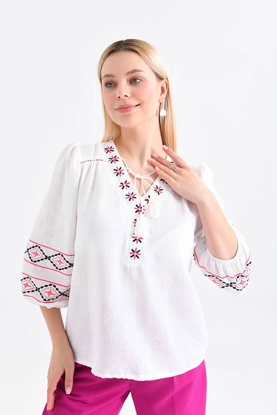 Park Karon Women's V-Neck Embroidery Lacing Detailed Loose Blouse