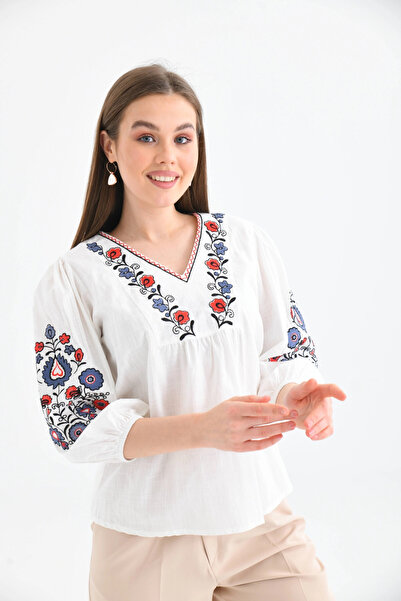 Park Karon Casual V-neck Blouse with Embroidery Detail