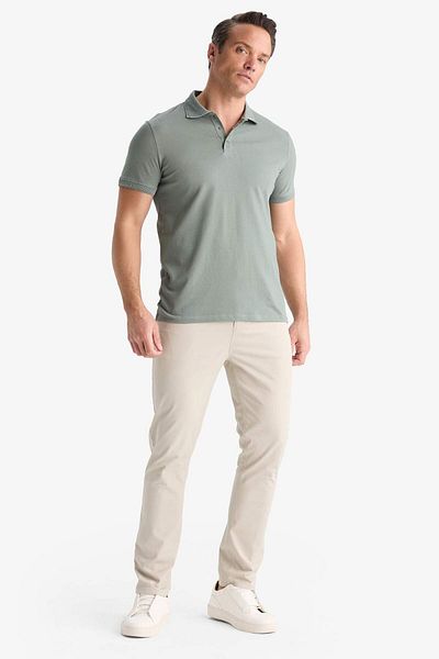 DeFacto Slim Fit Slim Fit κοντομάνικο μπλουζάκι με υφή Basic μονόχρωμο μπλουζάκι πόλο T5259az25sm
