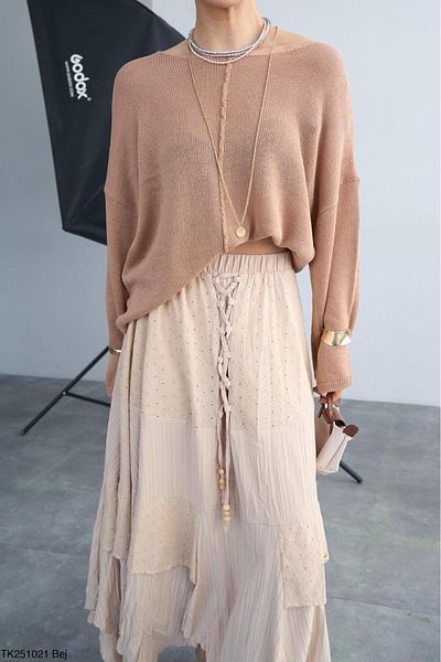 Lupies Women's Beige Stitching Detailed Boat Neck Thin Sweater