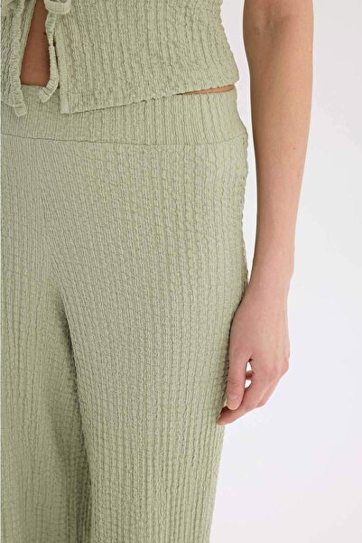 DeFacto Wide Leg Wide Leg Elastic Waist Basic Plain Wrinkle Pants D3570Ax25Sp