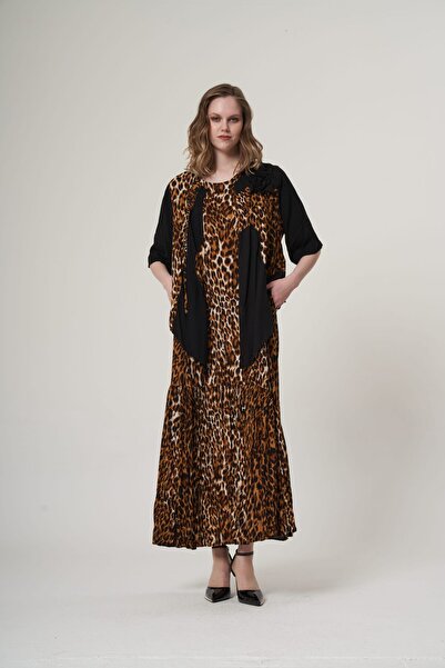 MissWhence Рокля за големи размери