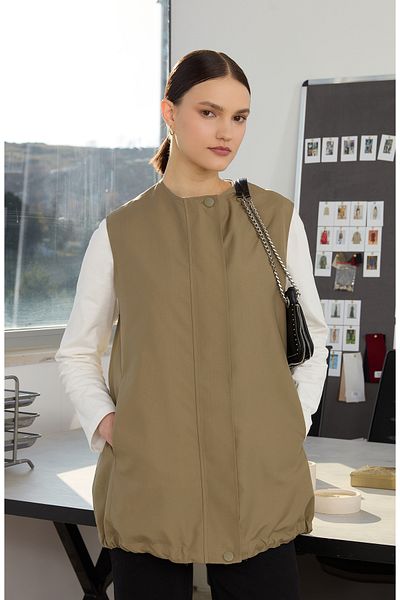 Fatma Atasoy Vestă trench kaki adunată