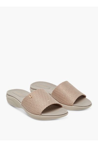 Le Confort Textured Slip-On Sandals