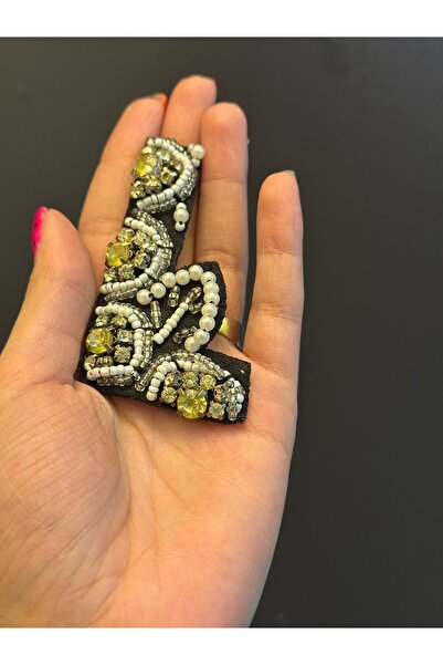 Gönülden Tasarım 8X5 CM BONCUK TAŞ İŞLEME L HARFİ ARMA DİKİŞ APLİKE Beyaz