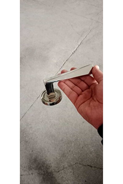 PİRAMİT مقبض باب هرمي من الفولاذ الساتان (يمين يمين)