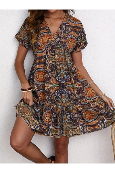 Monapera Rochie mini evazată cu decolteu în V cu mâneci scurte