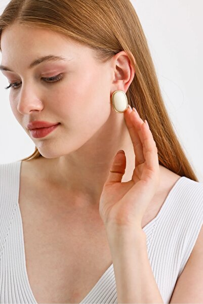 byozanyılmaz White stone earring
