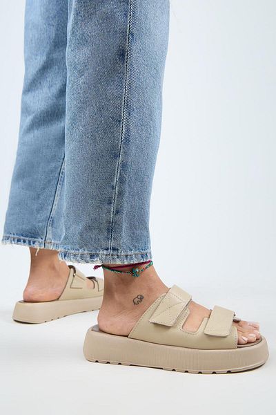 Manijero Papuci Farah din piele naturală pentru femei, cu velcro dublu, bej - bej