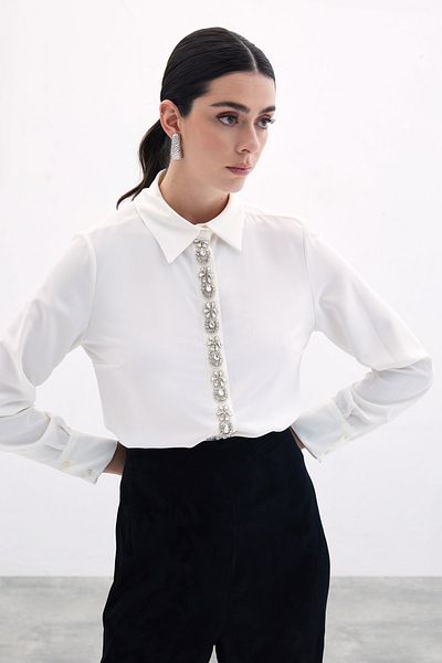 Sateen قميص مع إكسسوارات مخططة - إكرو