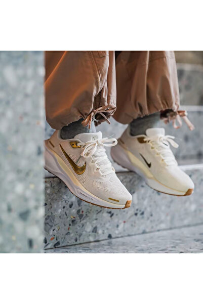 Nike Γυναικεία Αθλητικά Παπούτσια Λευκά Κορού Πεγασός 41 2723-005