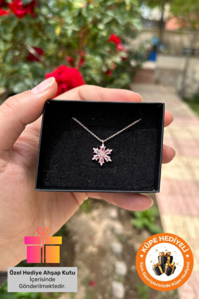 Lucente Jewellery Hediye Kutulu Pembe Taşlı Lotus Çiçeği Kolye 925 Ayar Rose Gümüş Kaplama Kamelya Kolyesi