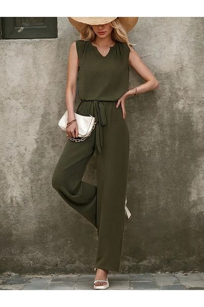 Deridün Yıldız Shoes Women's Sleeveless V-Neck Aerobin Blouse and Belted Waist Trousers Set of Two