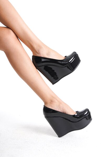 owwox club أوريون. جلد أسود لامع، حذاء بكعب عريض 12 سم